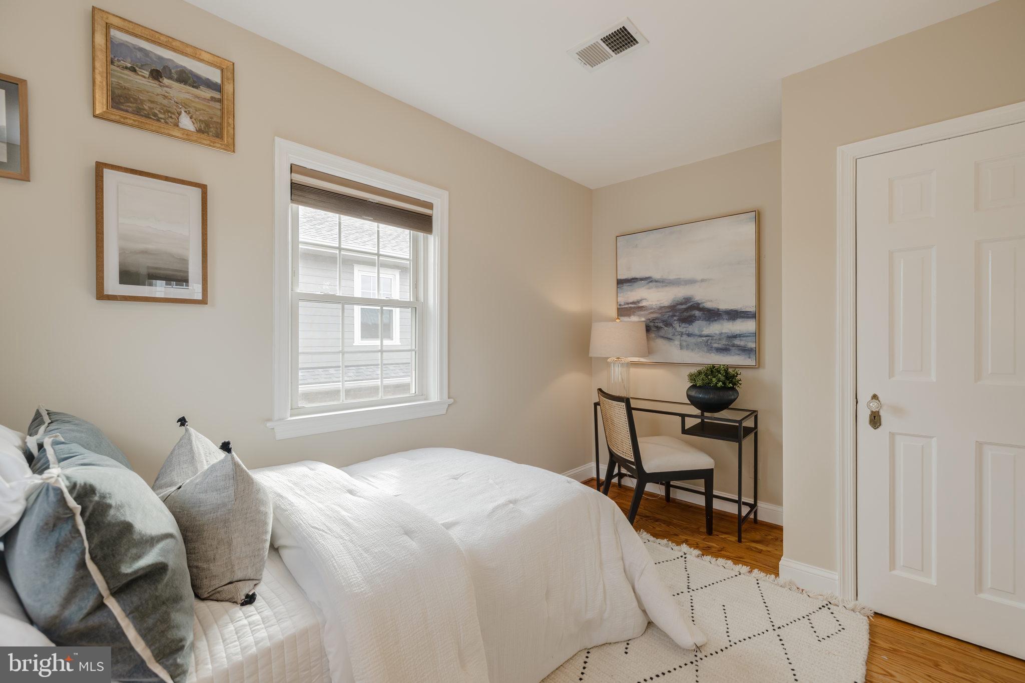 LYNHAVEN - Residential