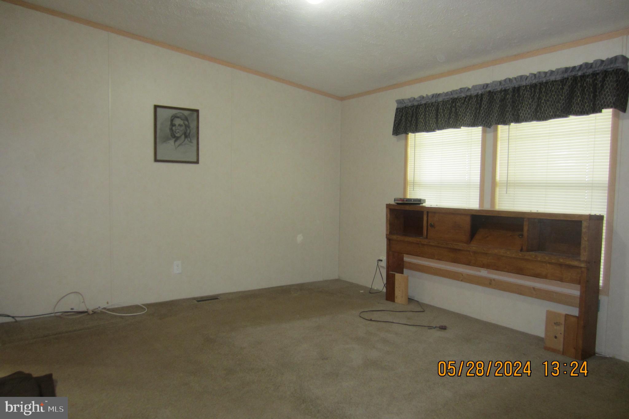 MIDLAND PARK - Residential