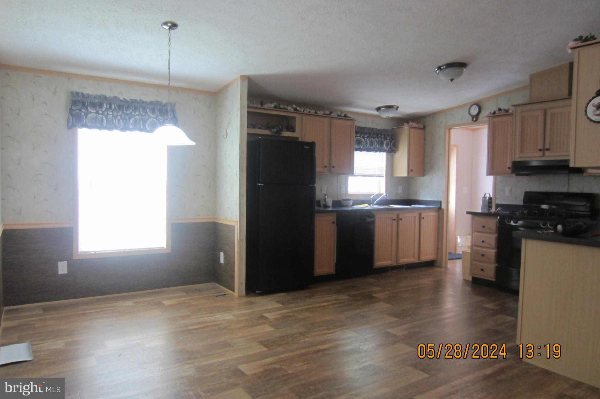 MIDLAND PARK - Residential