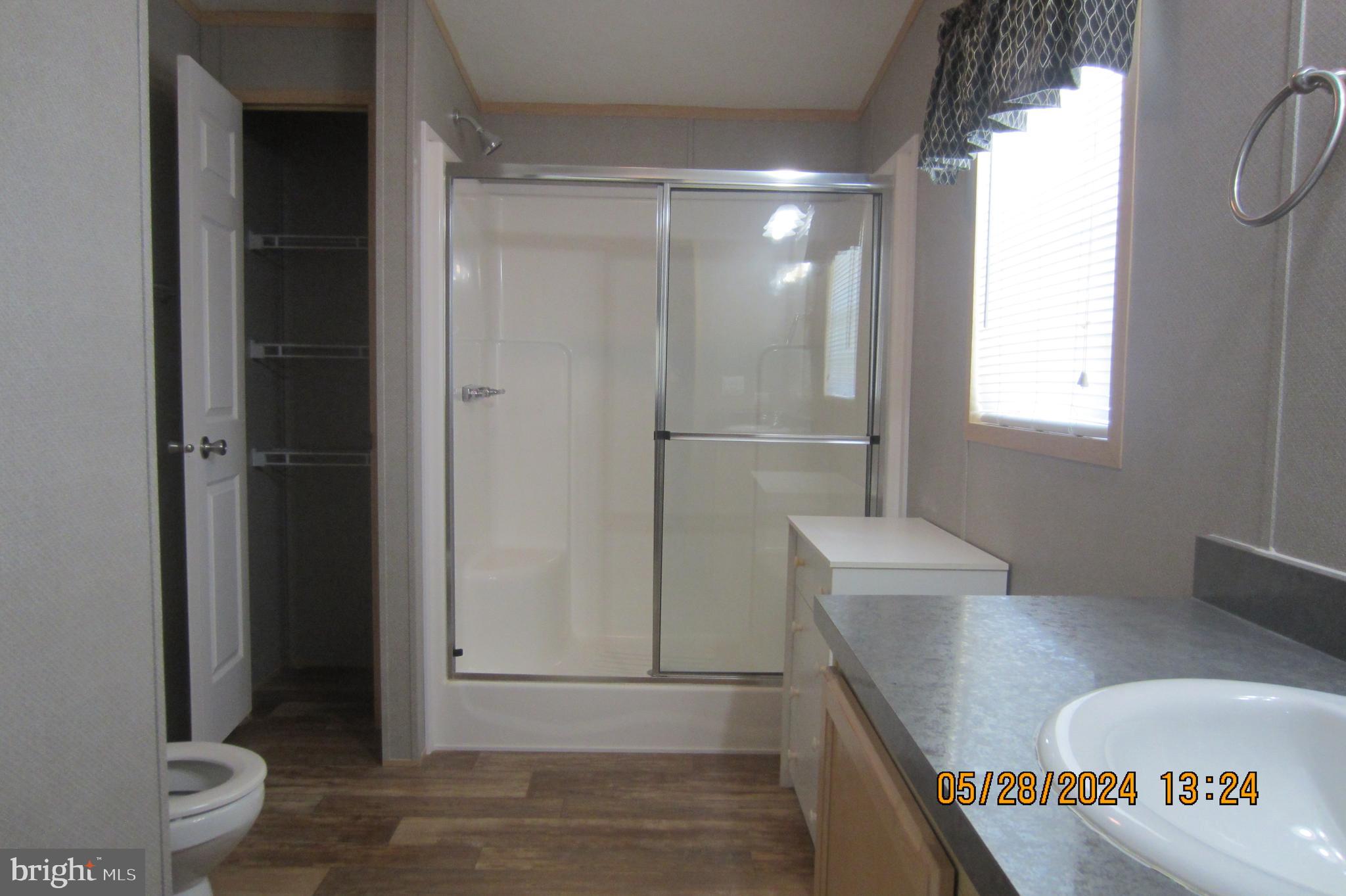 MIDLAND PARK - Residential