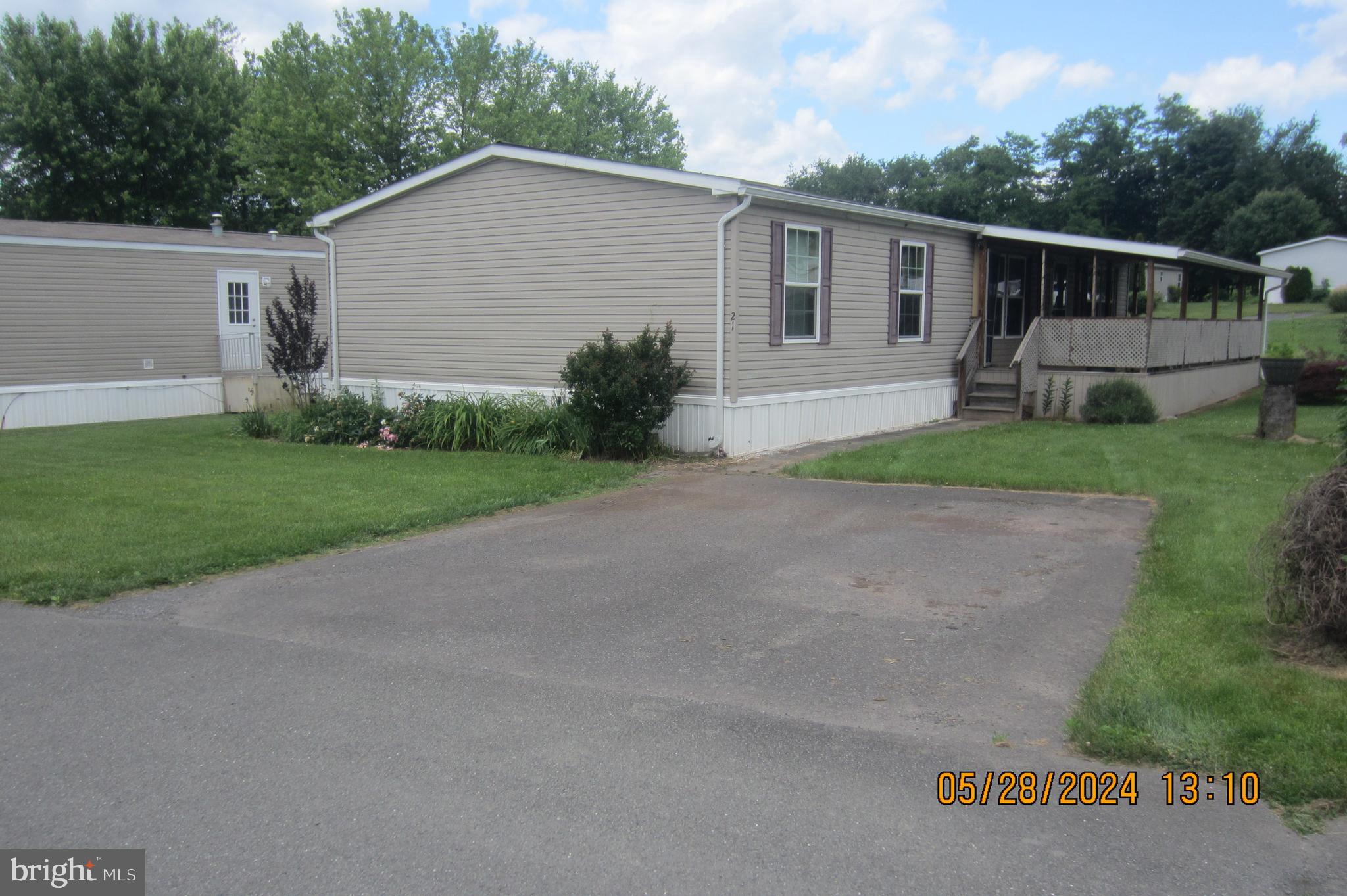 MIDLAND PARK - Residential