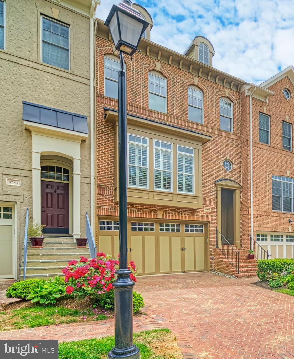 STOCKWELL MANOR - Residential