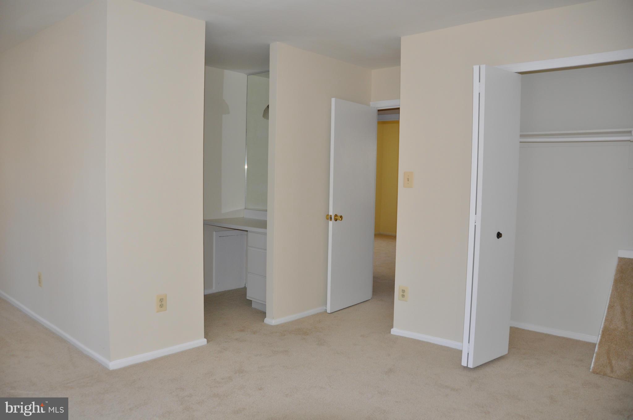 DANBURY FOREST - Residential Lease