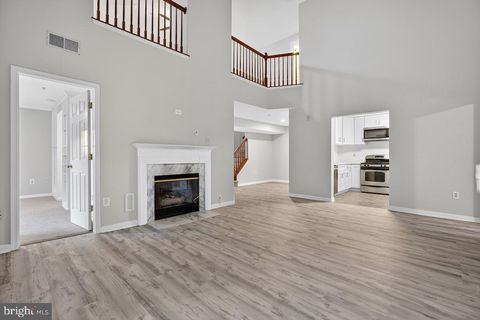 Photo of 15307 Diamond Cove Terrace #6-D, ROCKVILLE, MD 20850 (MLS # MDMC2198380)