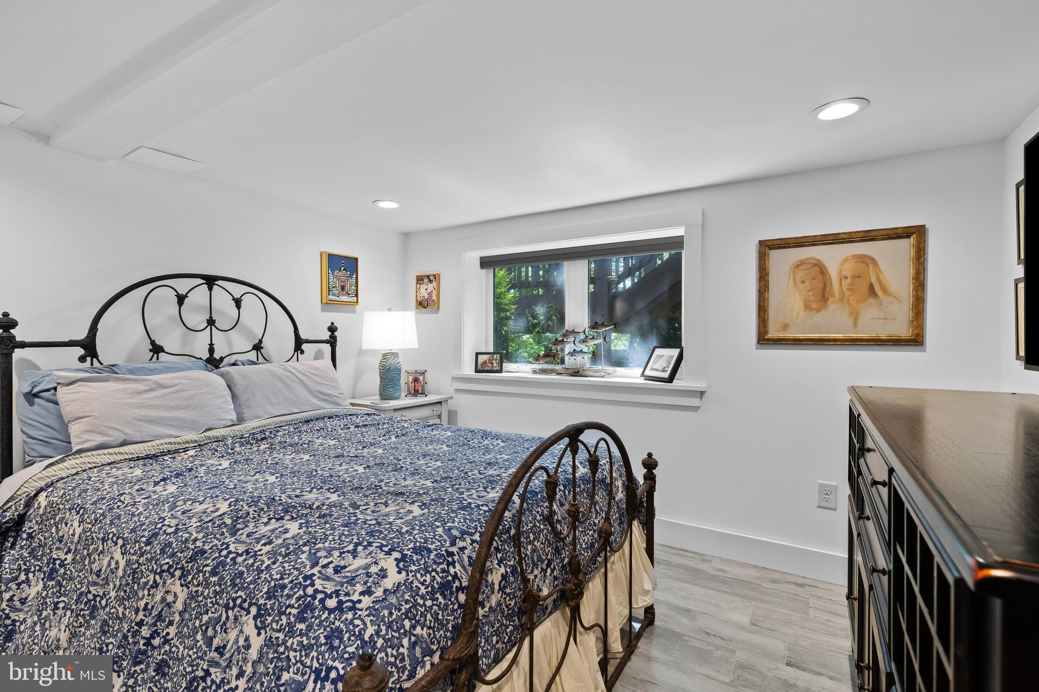 PINES ON THE SEVERN - Residential