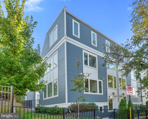 2823 24TH ROAD S ARLINGTON VA 22206