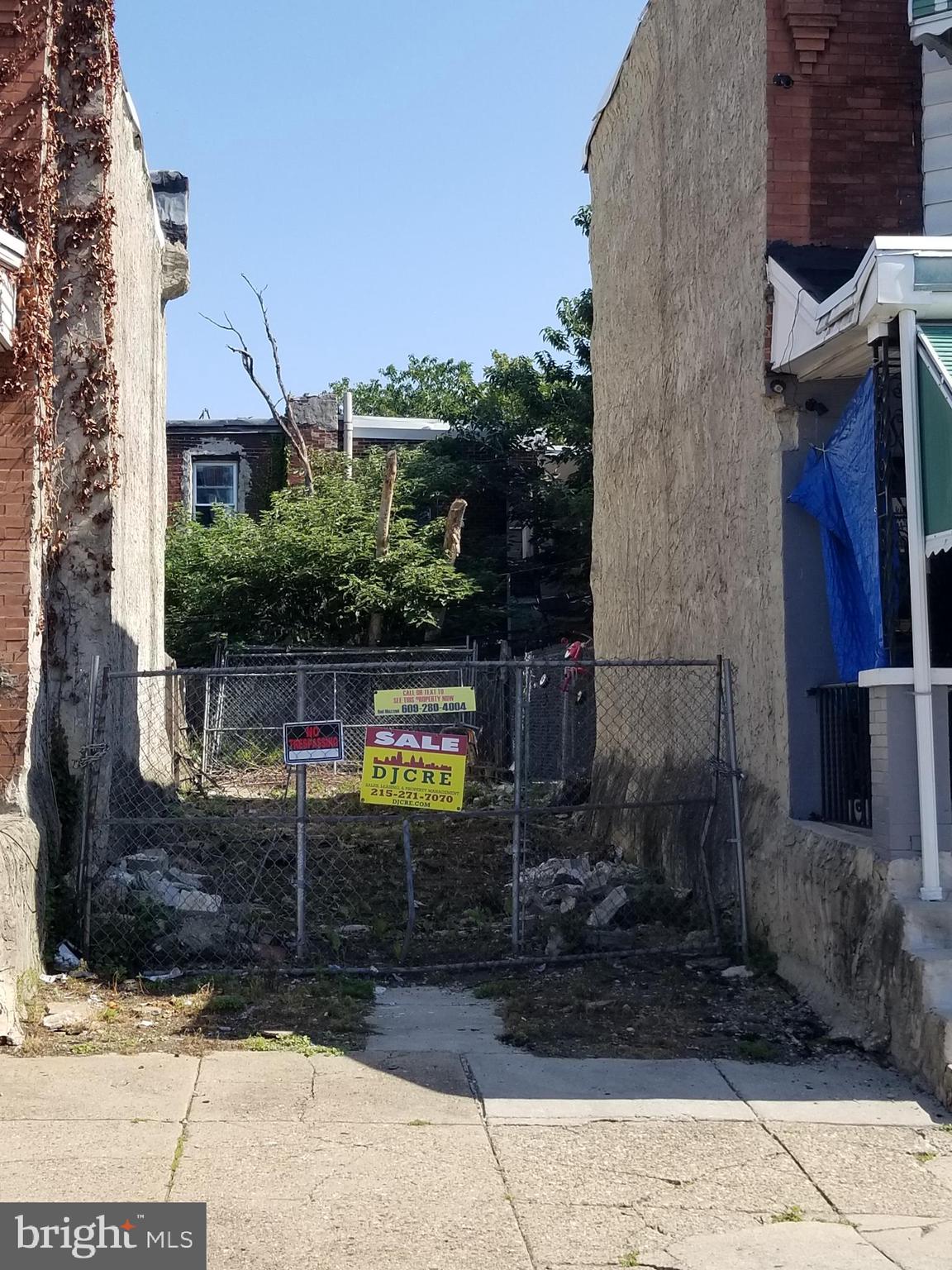 Investor alert! RM-1. muti-family zoning. Many new construction projects in the surrounding area.