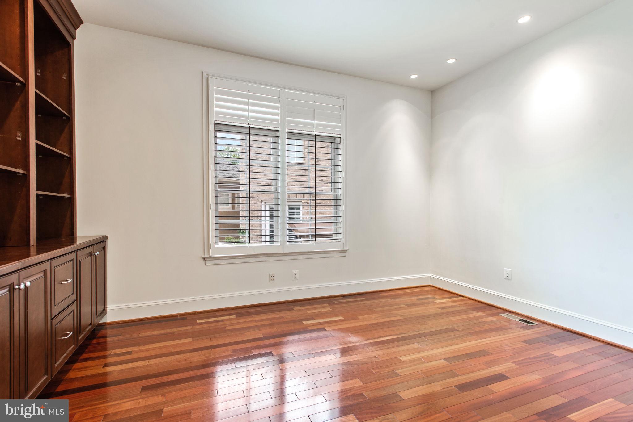 RIVER QUARRY - Residential