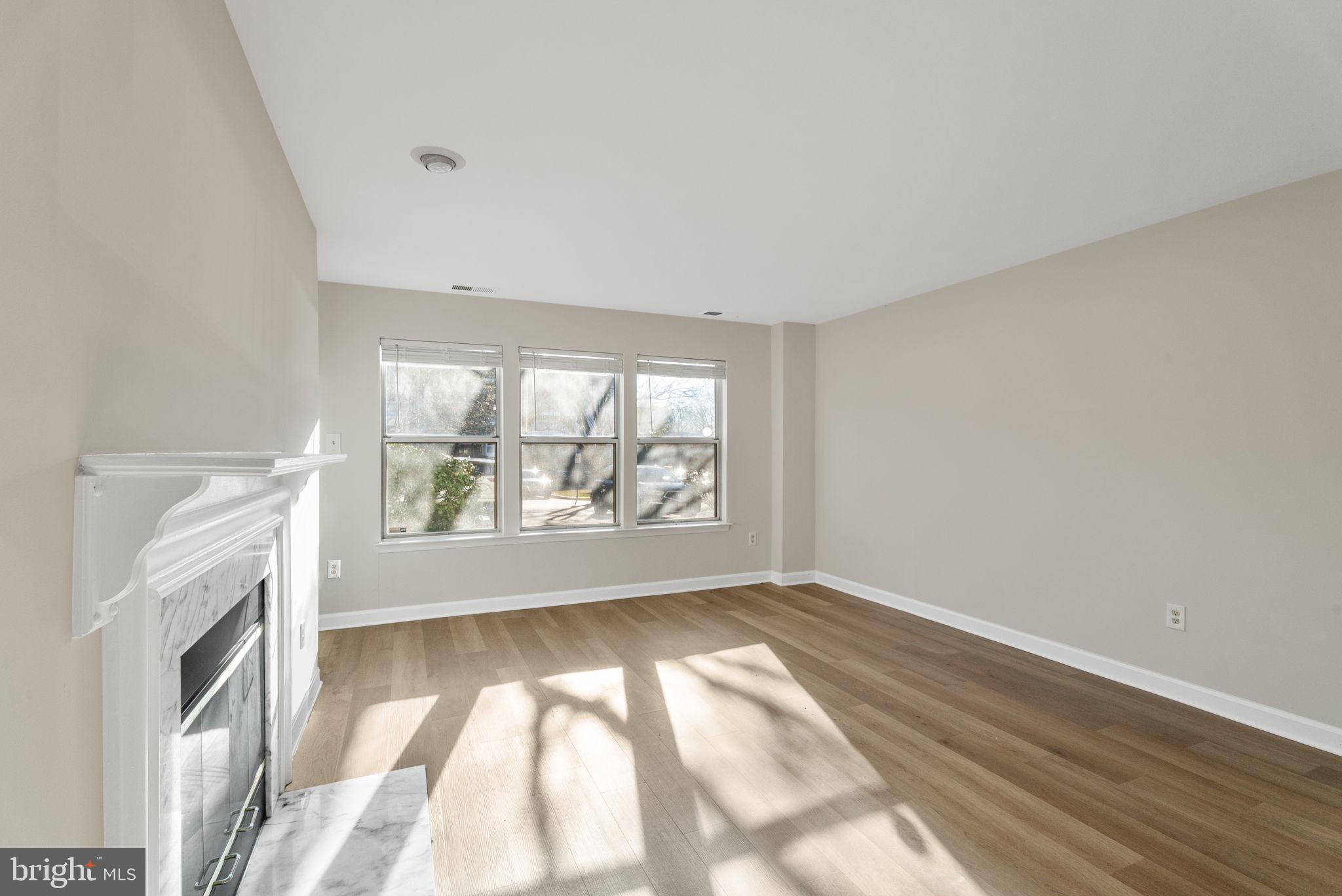 3321 SIR THOMAS DRIVE 12