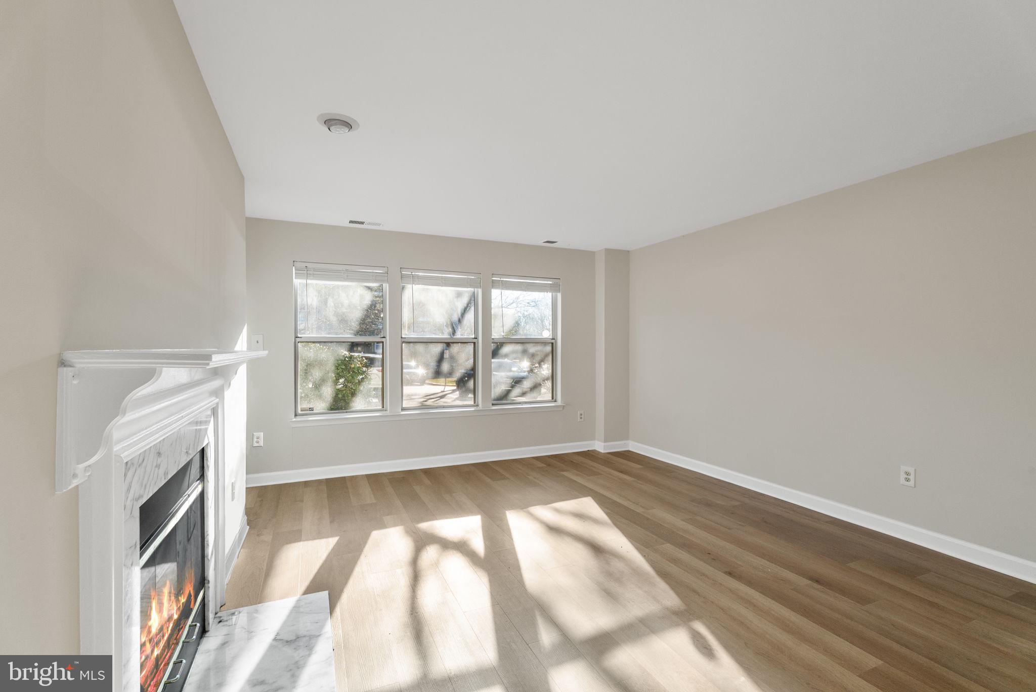 3321 SIR THOMAS DRIVE 12