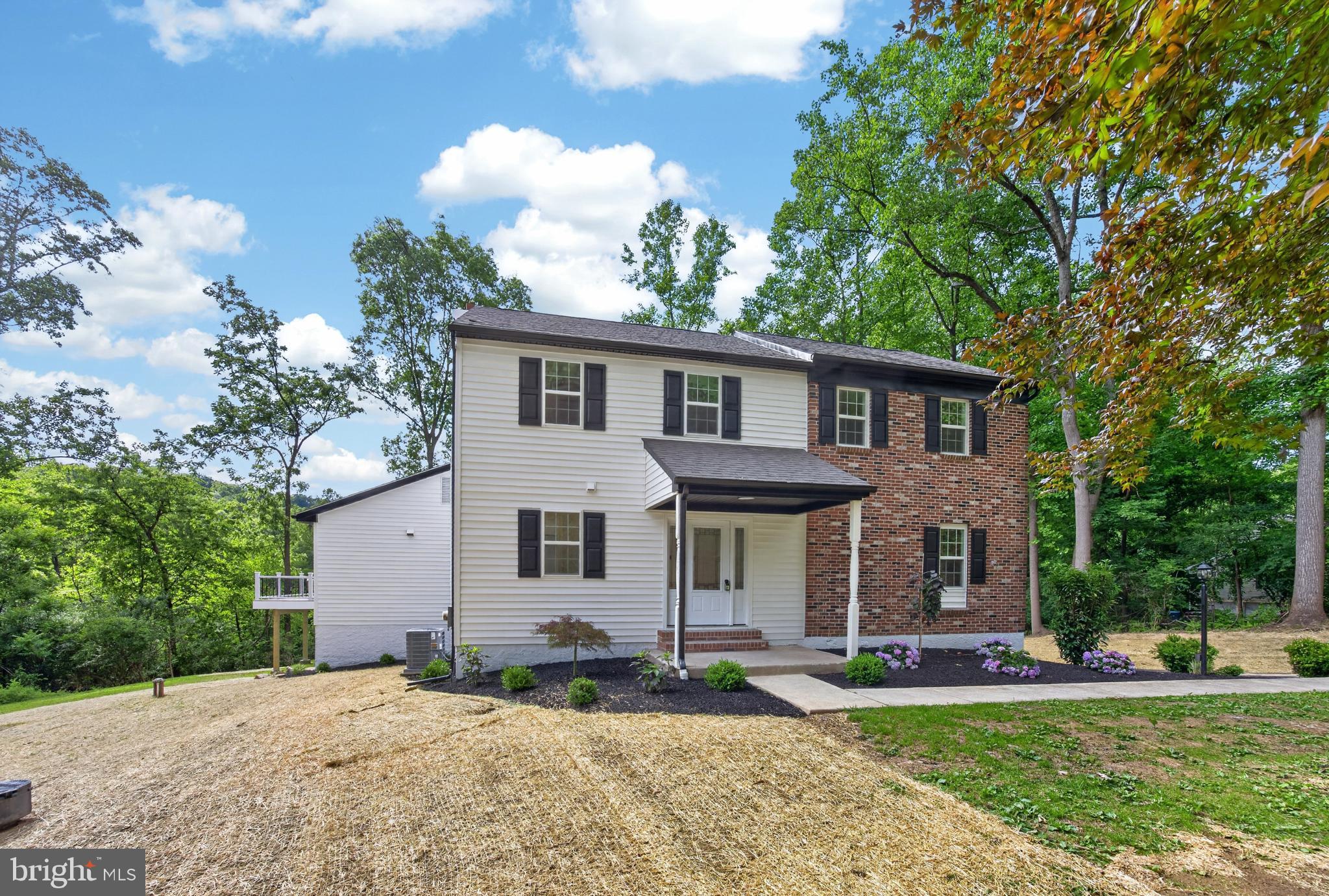 303 NORWOOD ROAD