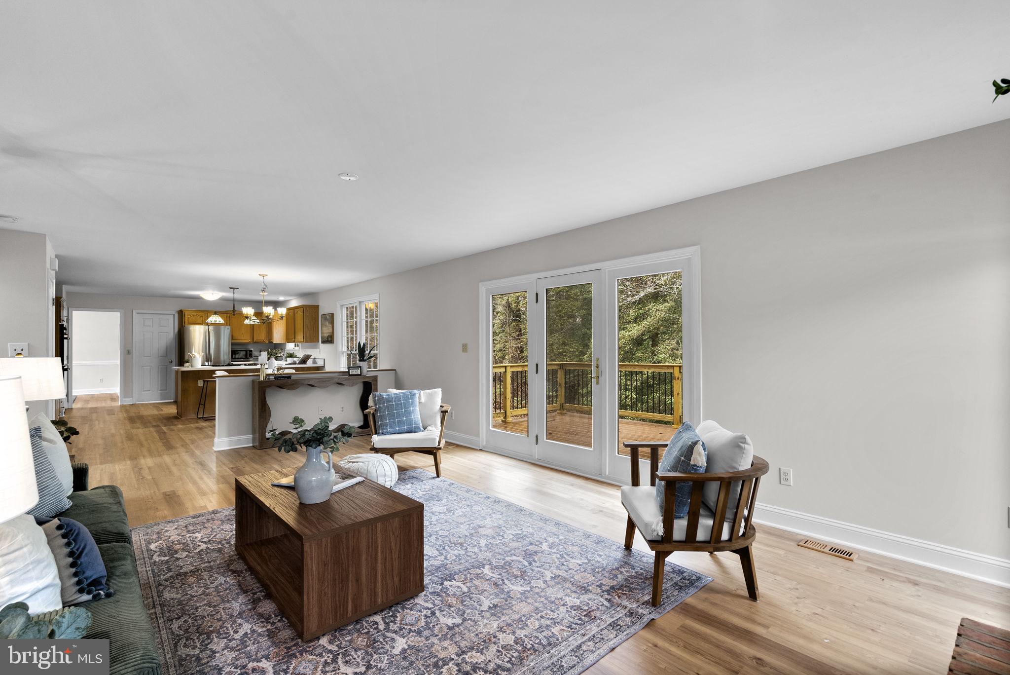 TWIN HILLS - Residential