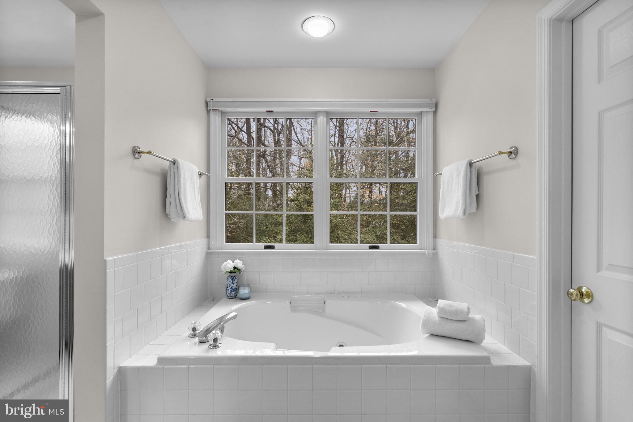 TWIN HILLS - Residential