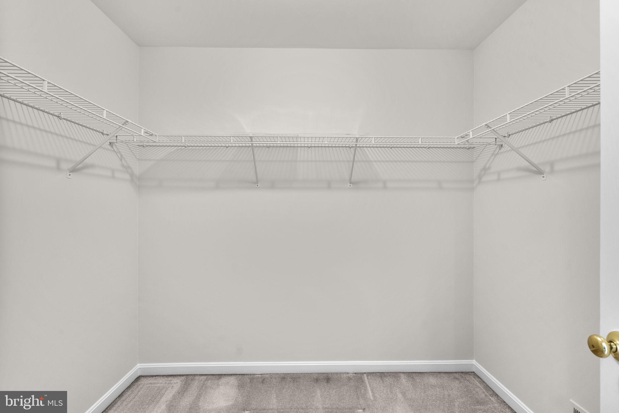 TWIN HILLS - Residential