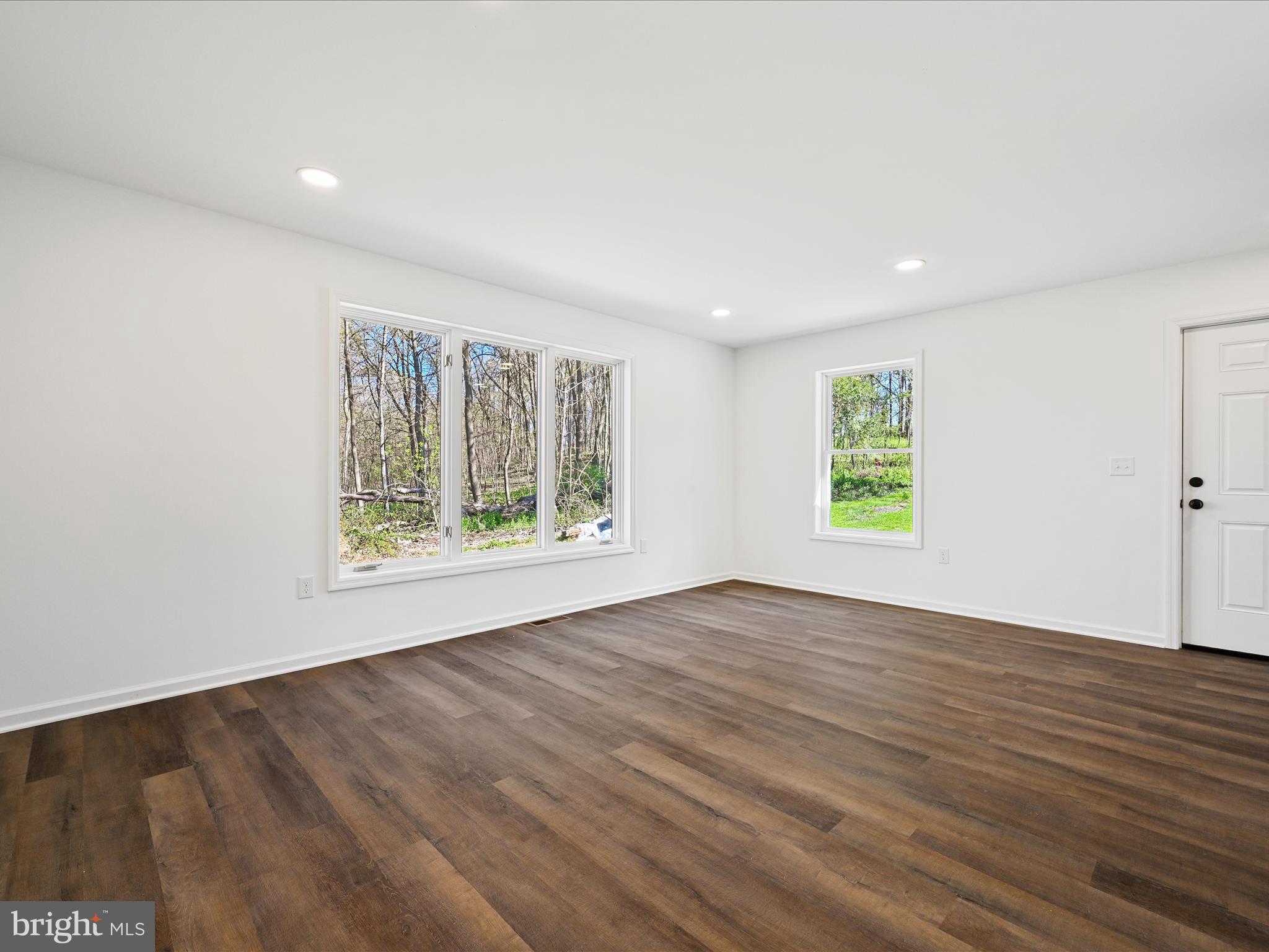 SUNNYSIDE - Residential