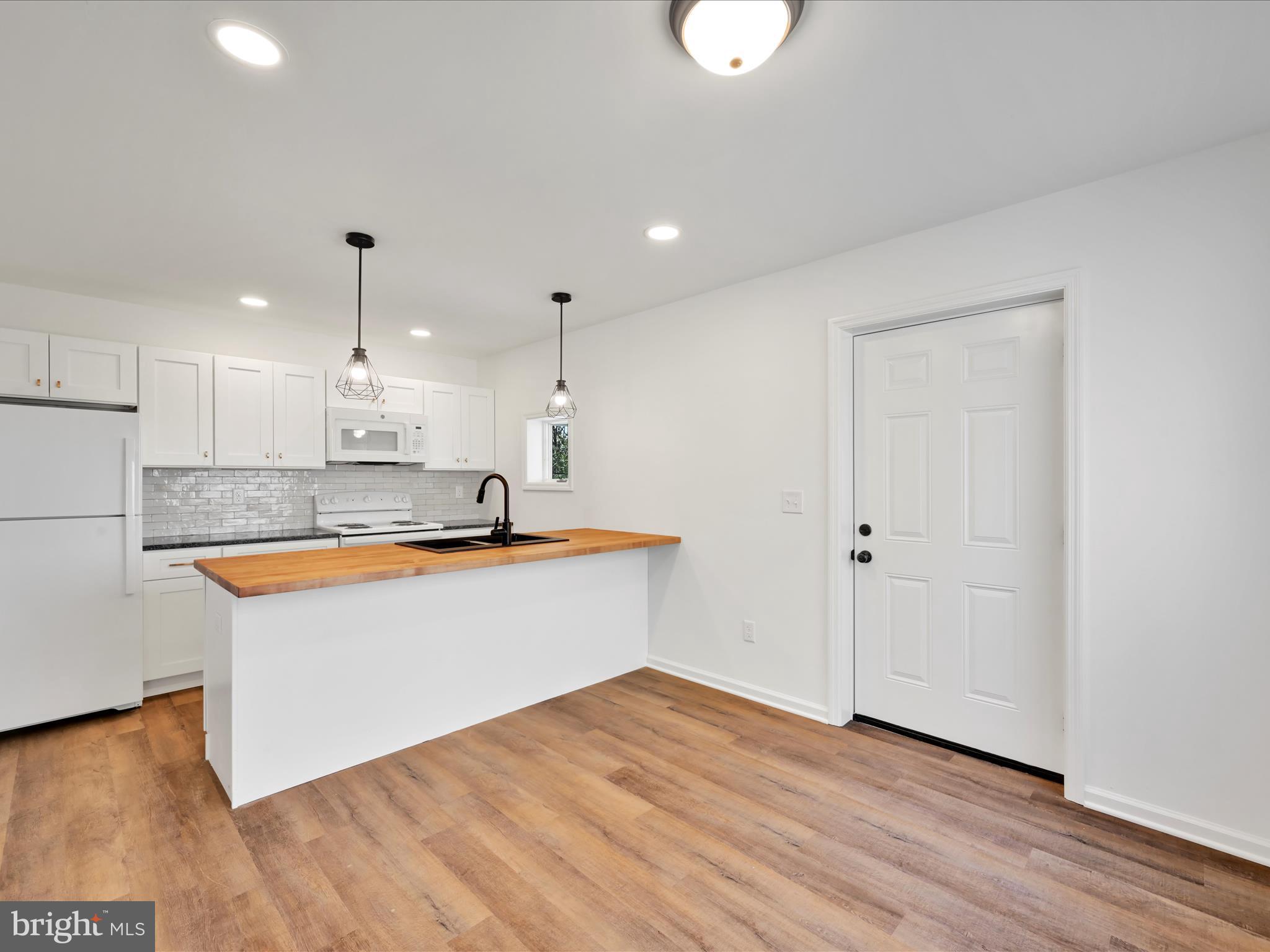 SUNNYSIDE - Residential