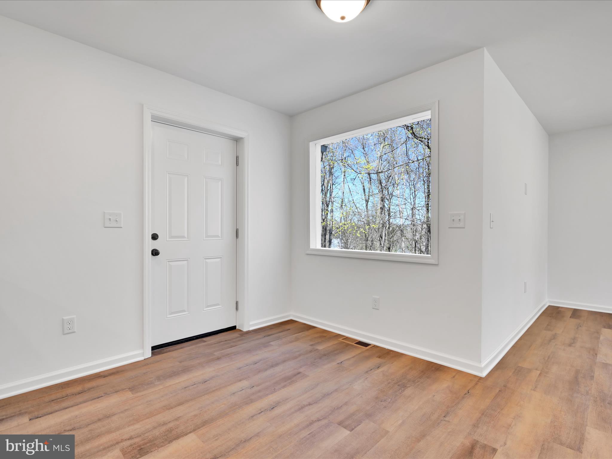 SUNNYSIDE - Residential