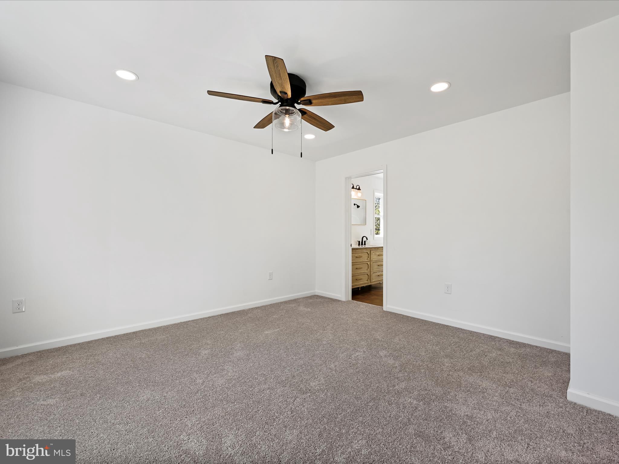 SUNNYSIDE - Residential