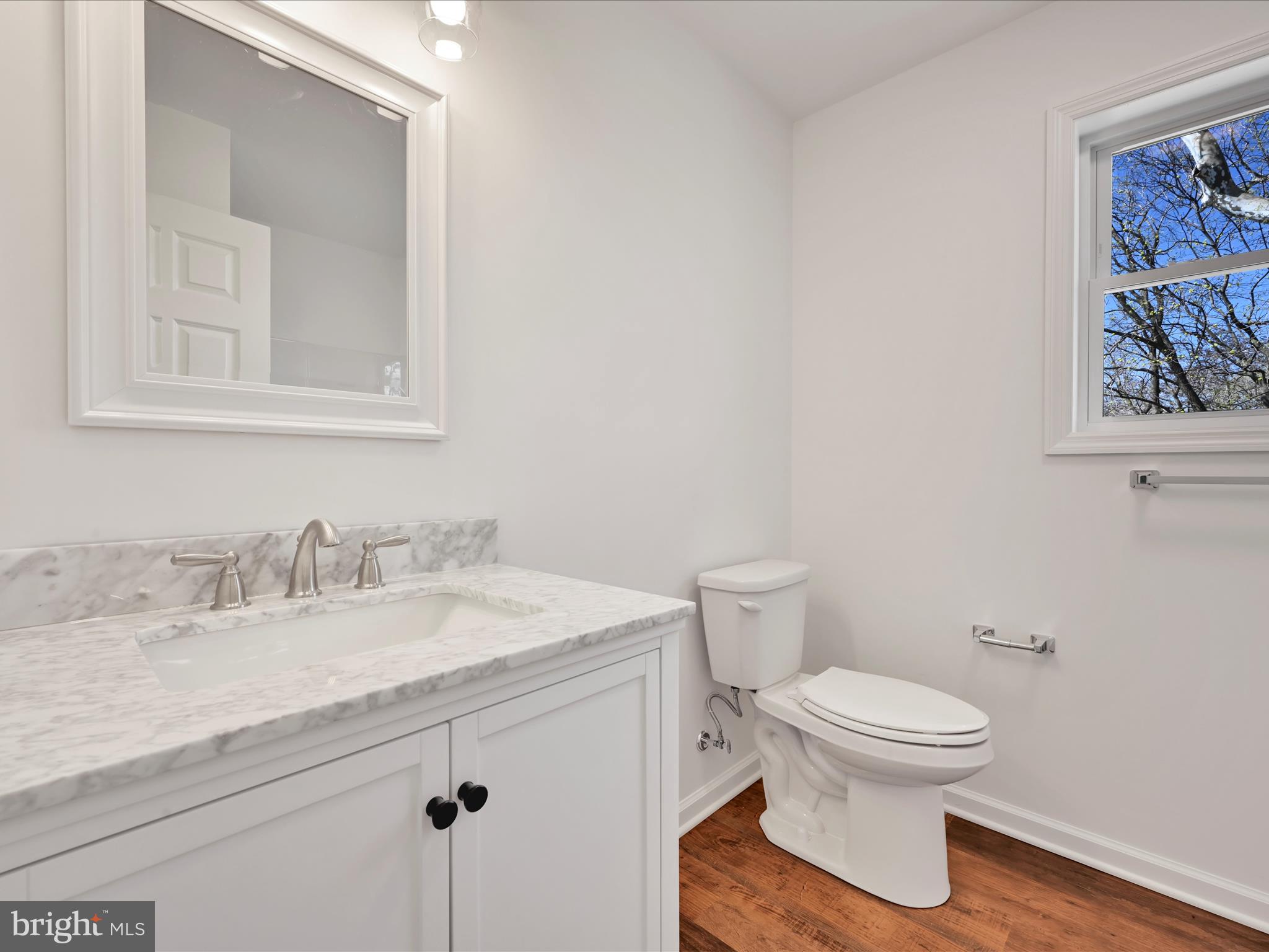 SUNNYSIDE - Residential