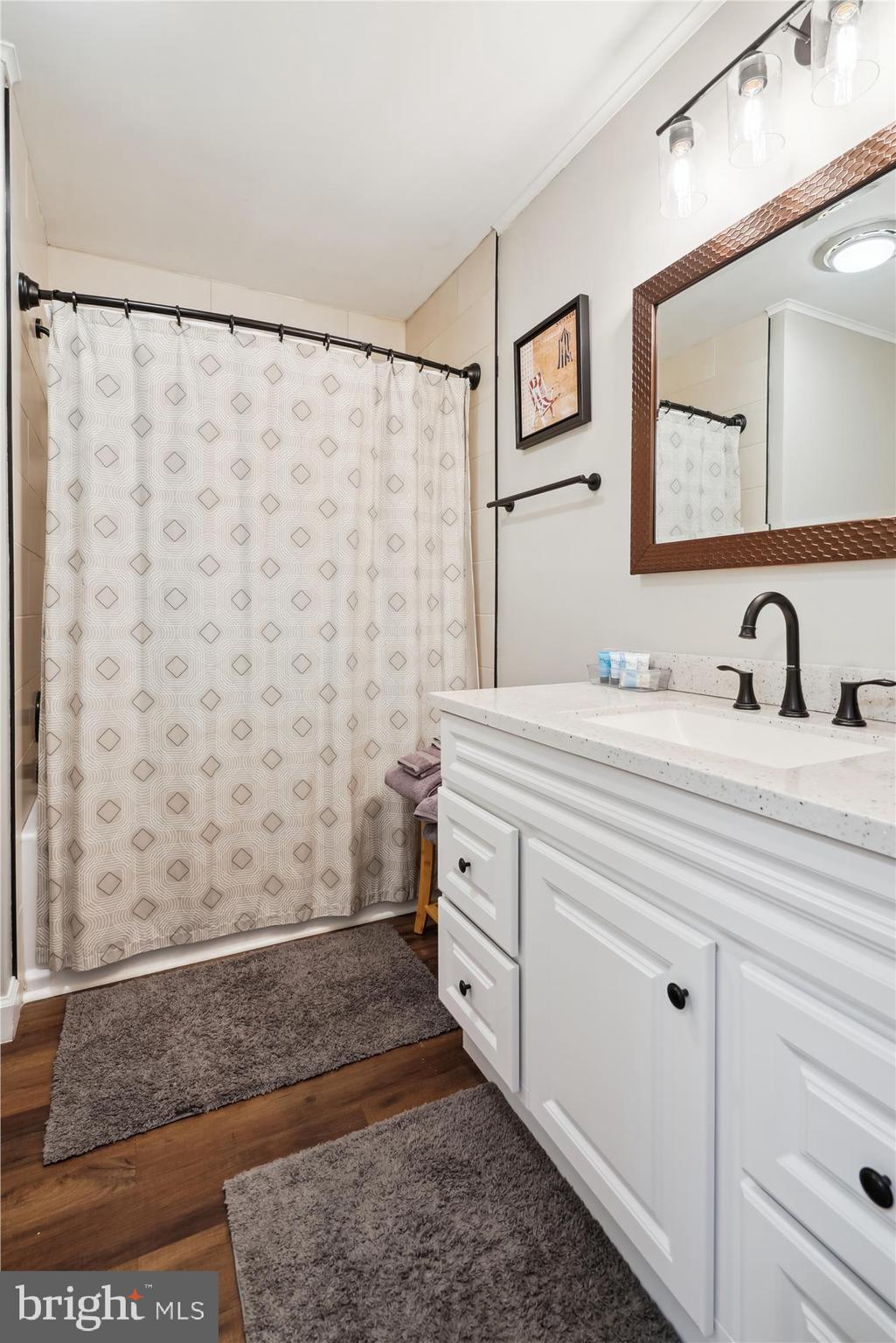 BONNIE BROOK - Residential