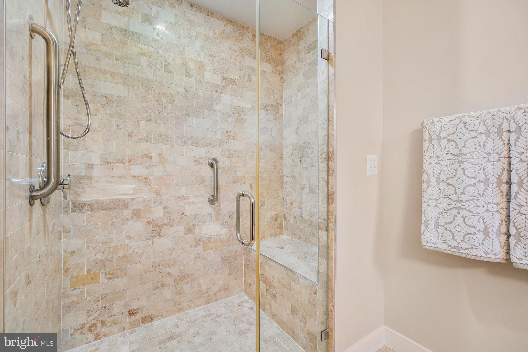 BROOKVILLE KNOLLS - Residential