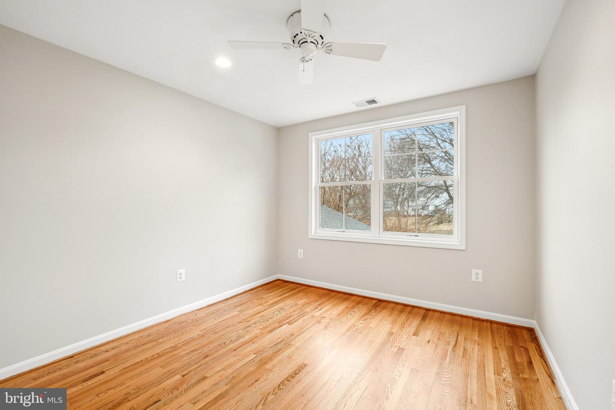 BROOKVILLE KNOLLS - Residential