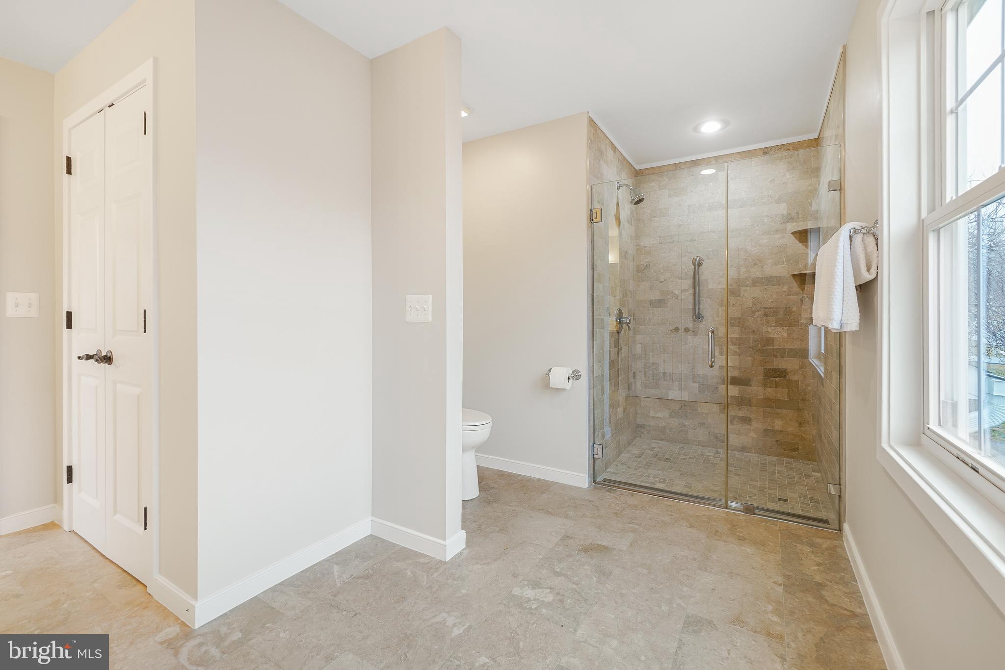 BROOKVILLE KNOLLS - Residential