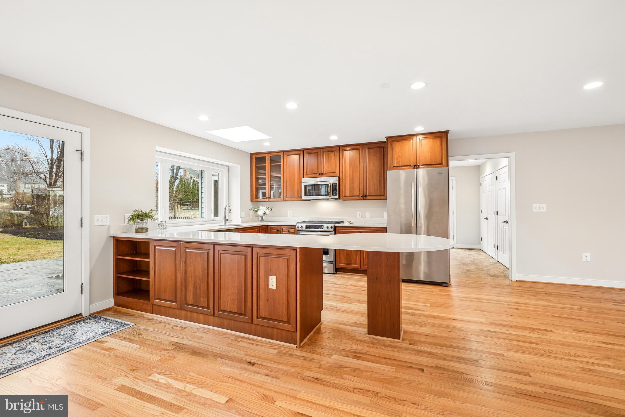 BROOKVILLE KNOLLS - Residential