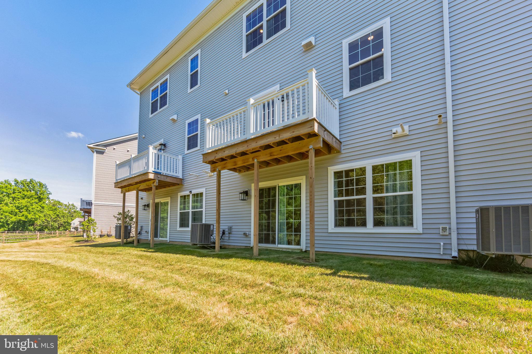 LOCHIEL FARM - Residential Lease