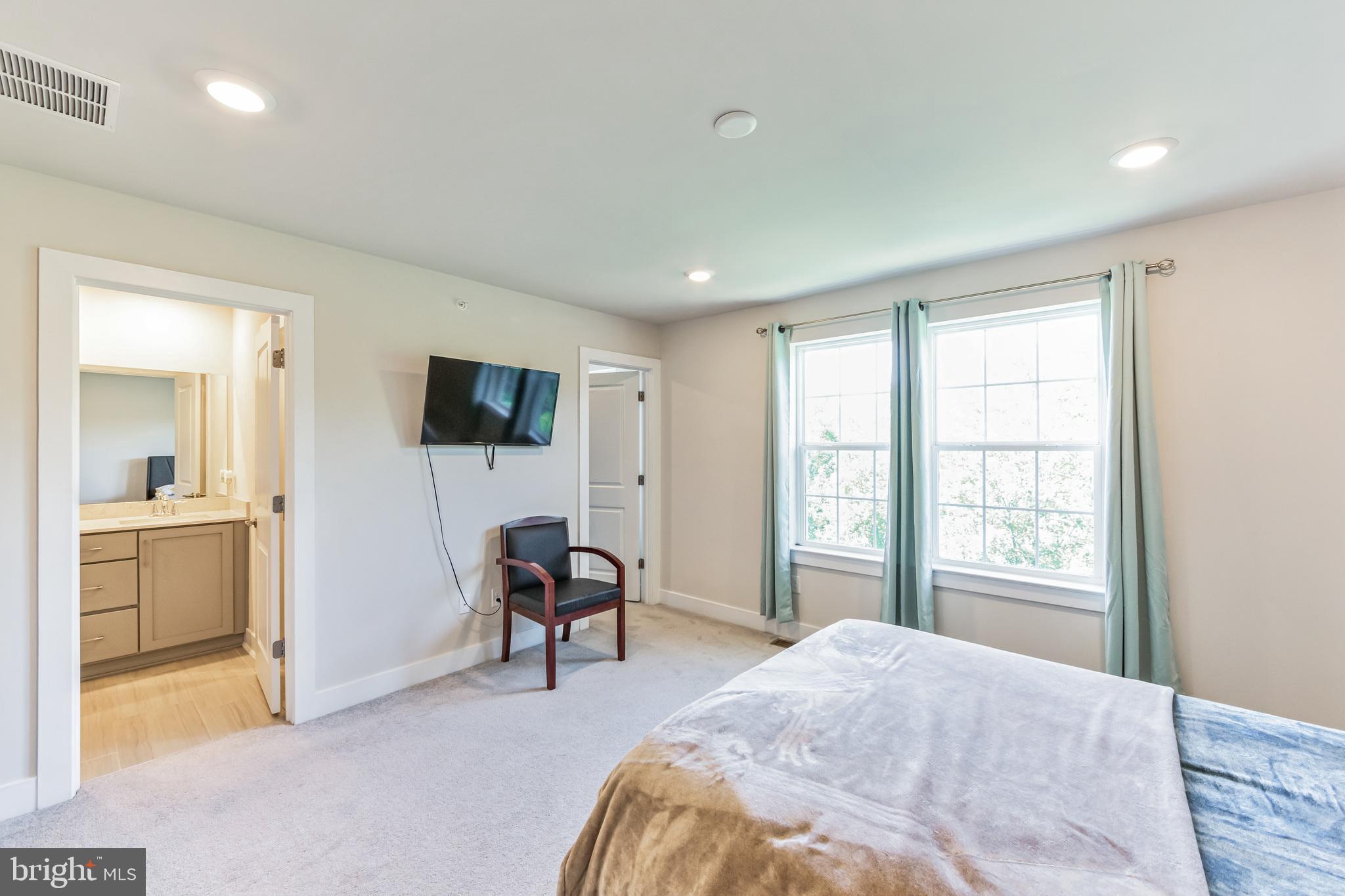 LOCHIEL FARM - Residential Lease