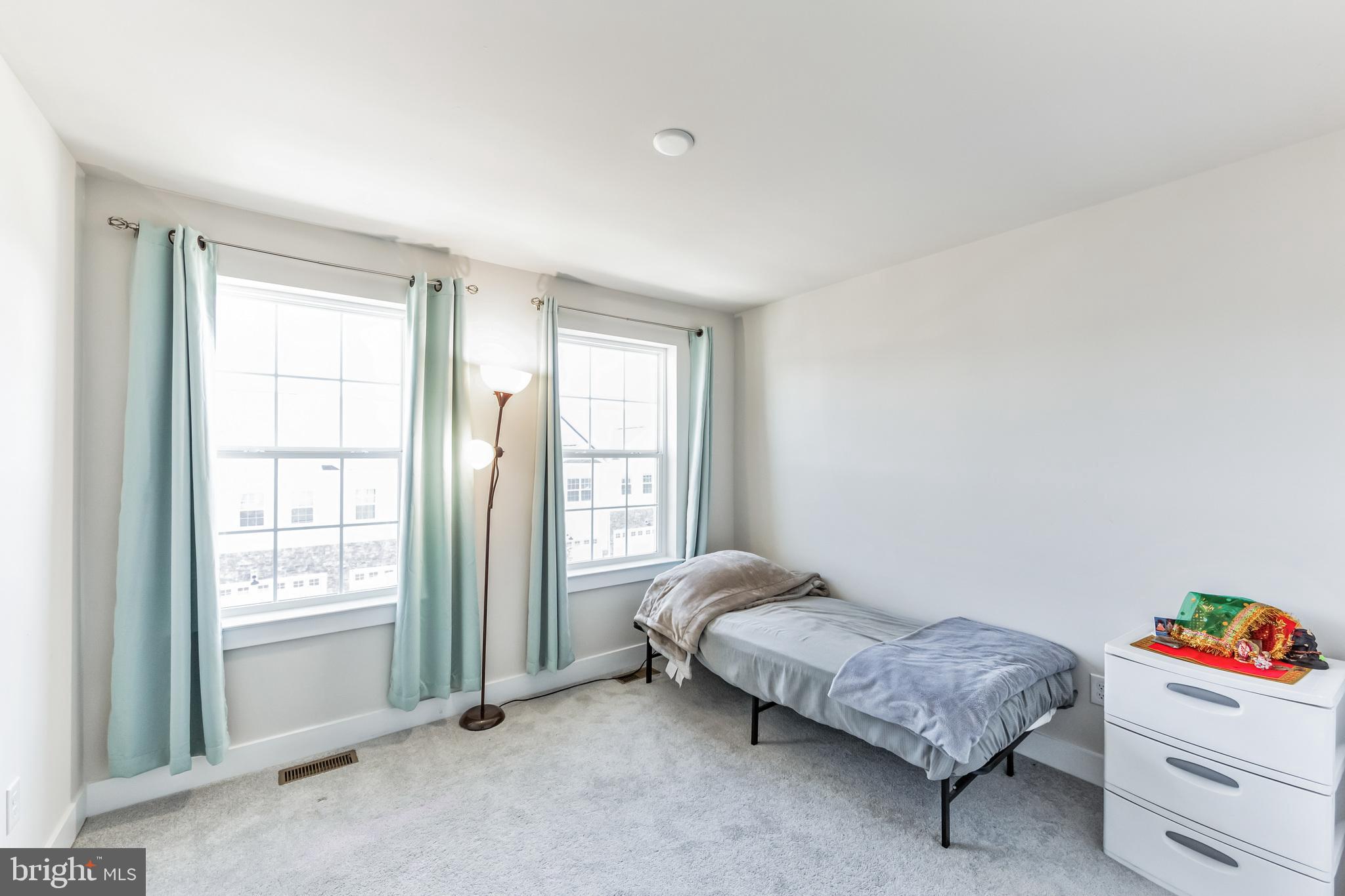 LOCHIEL FARM - Residential Lease