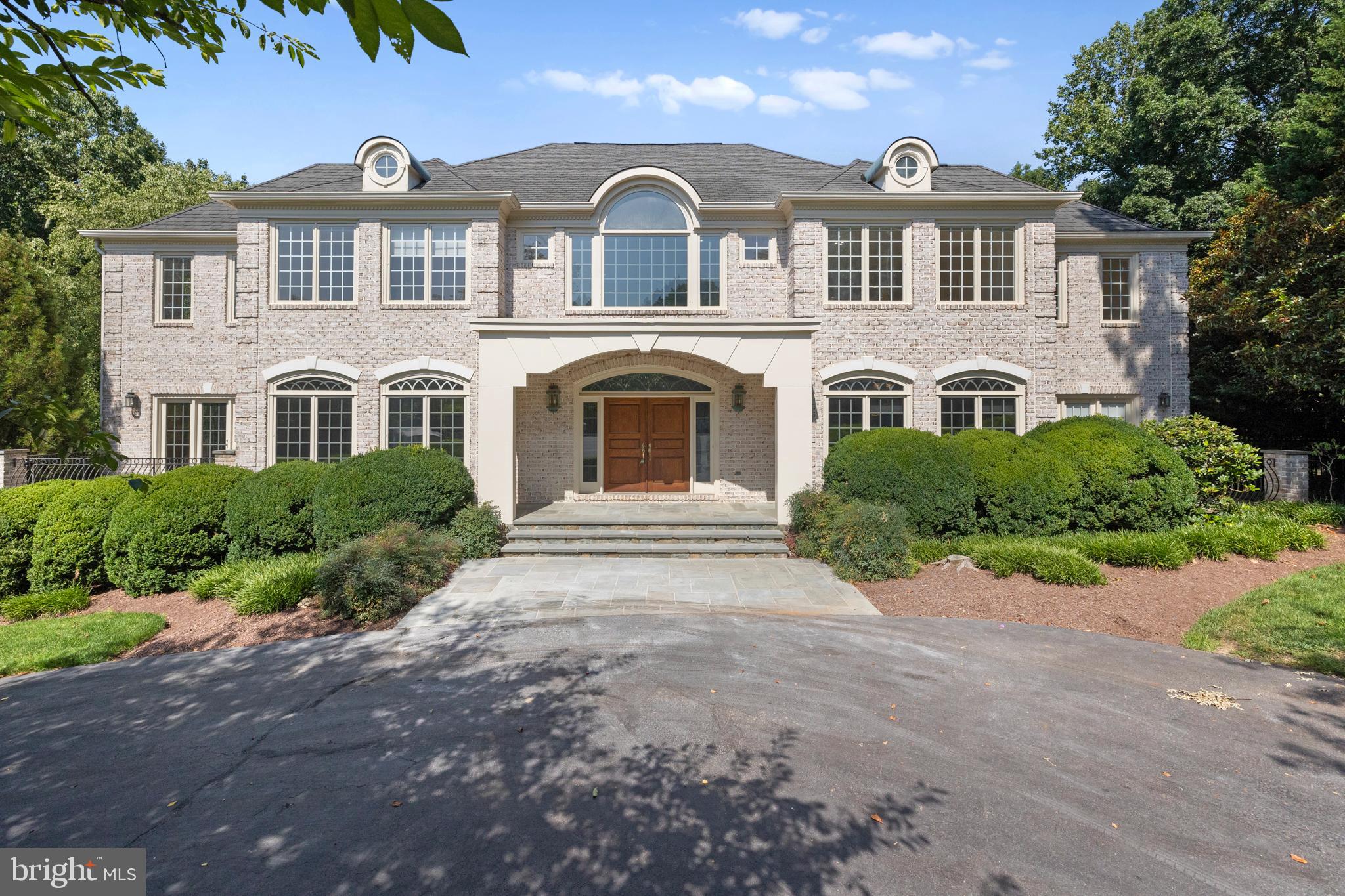 2608 GENEVA HILL COURT