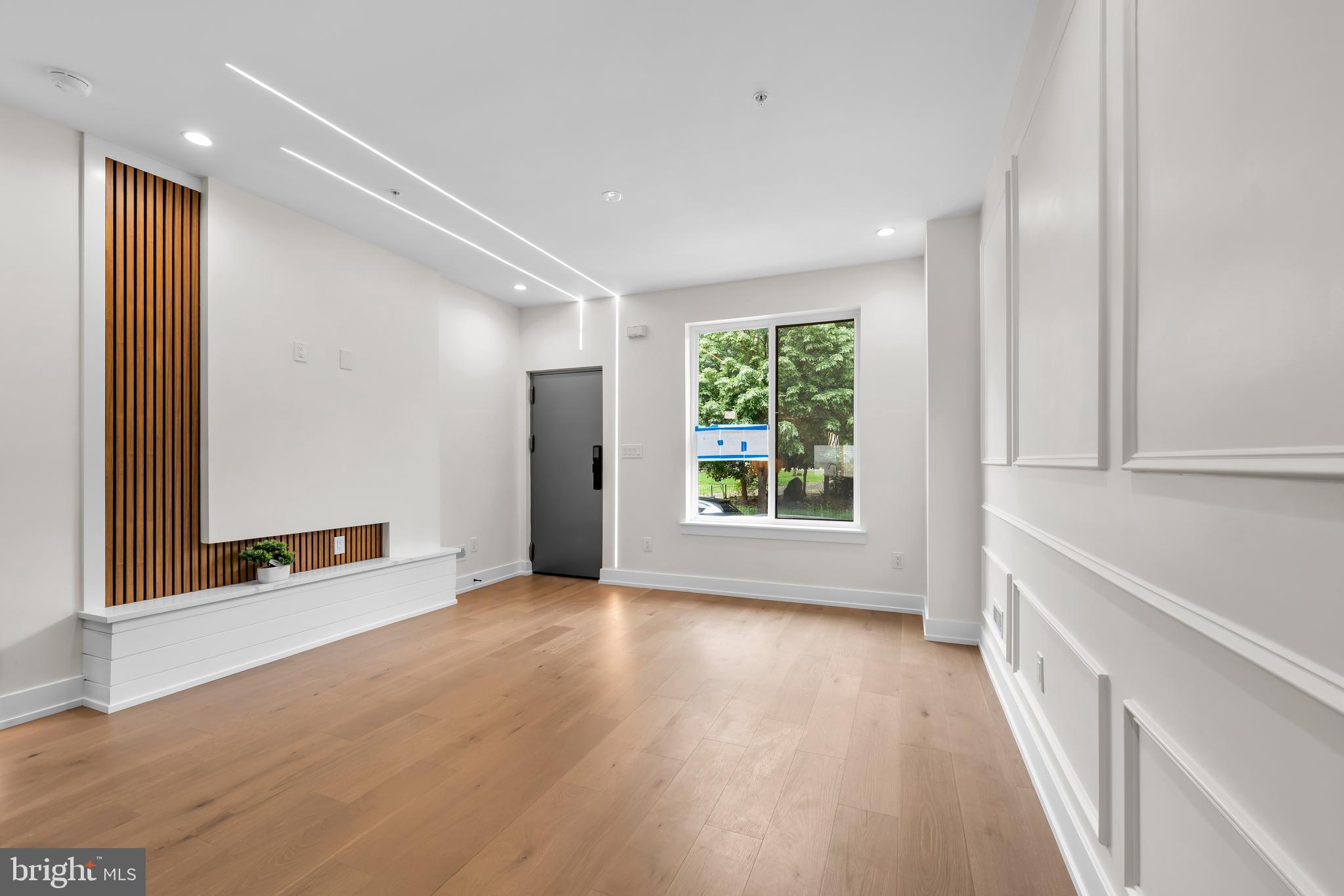 POINT BREEZE - Residential