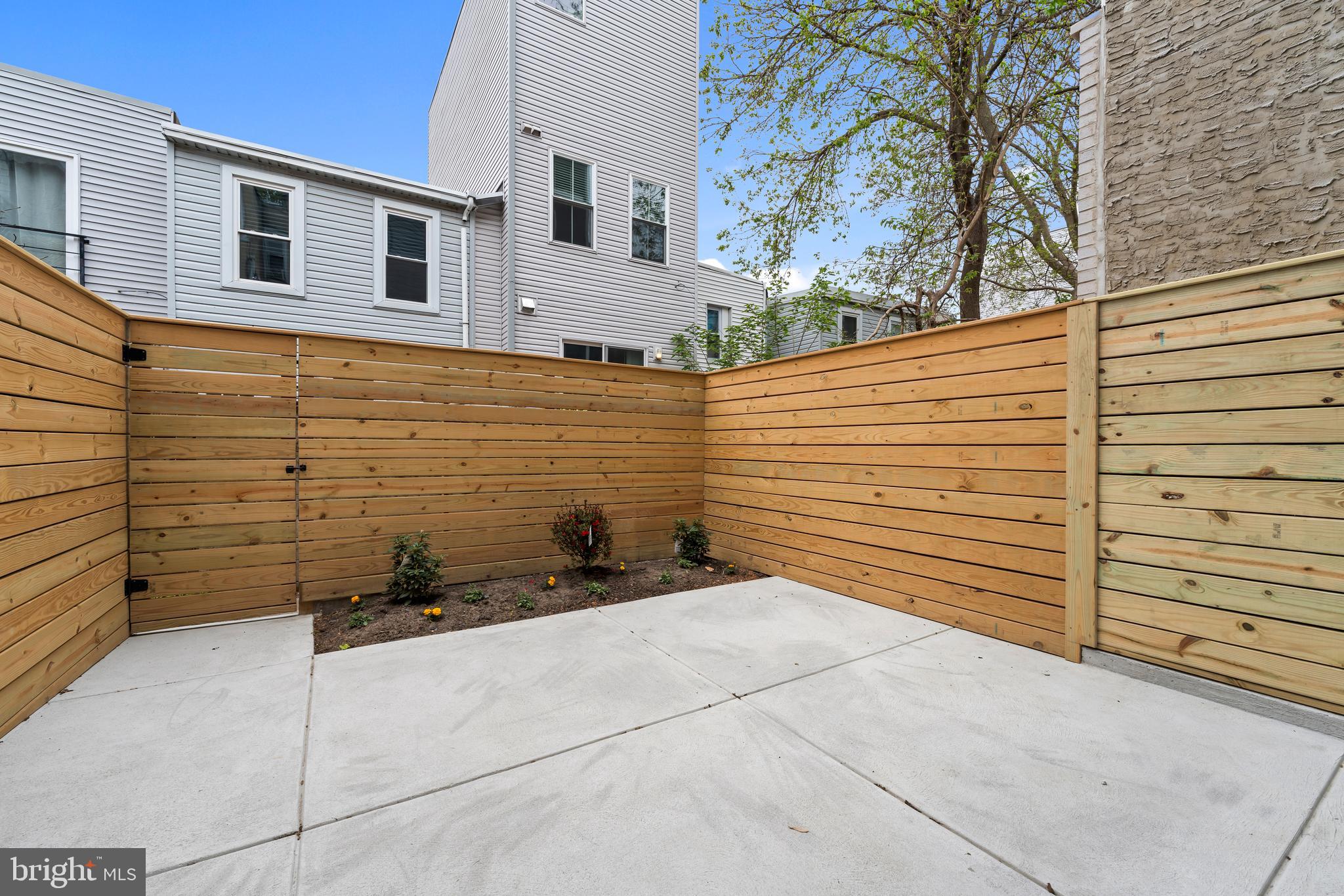 POINT BREEZE - Residential