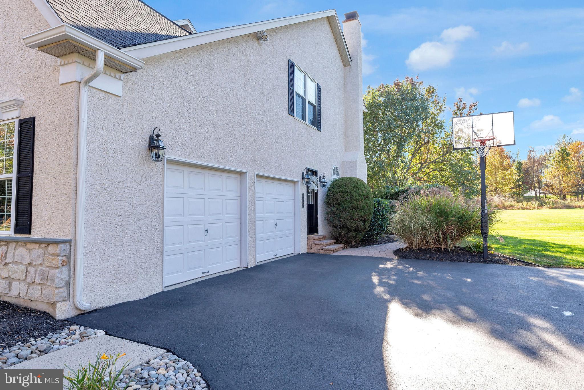 THE RIDINGS OF BUCK - Residential