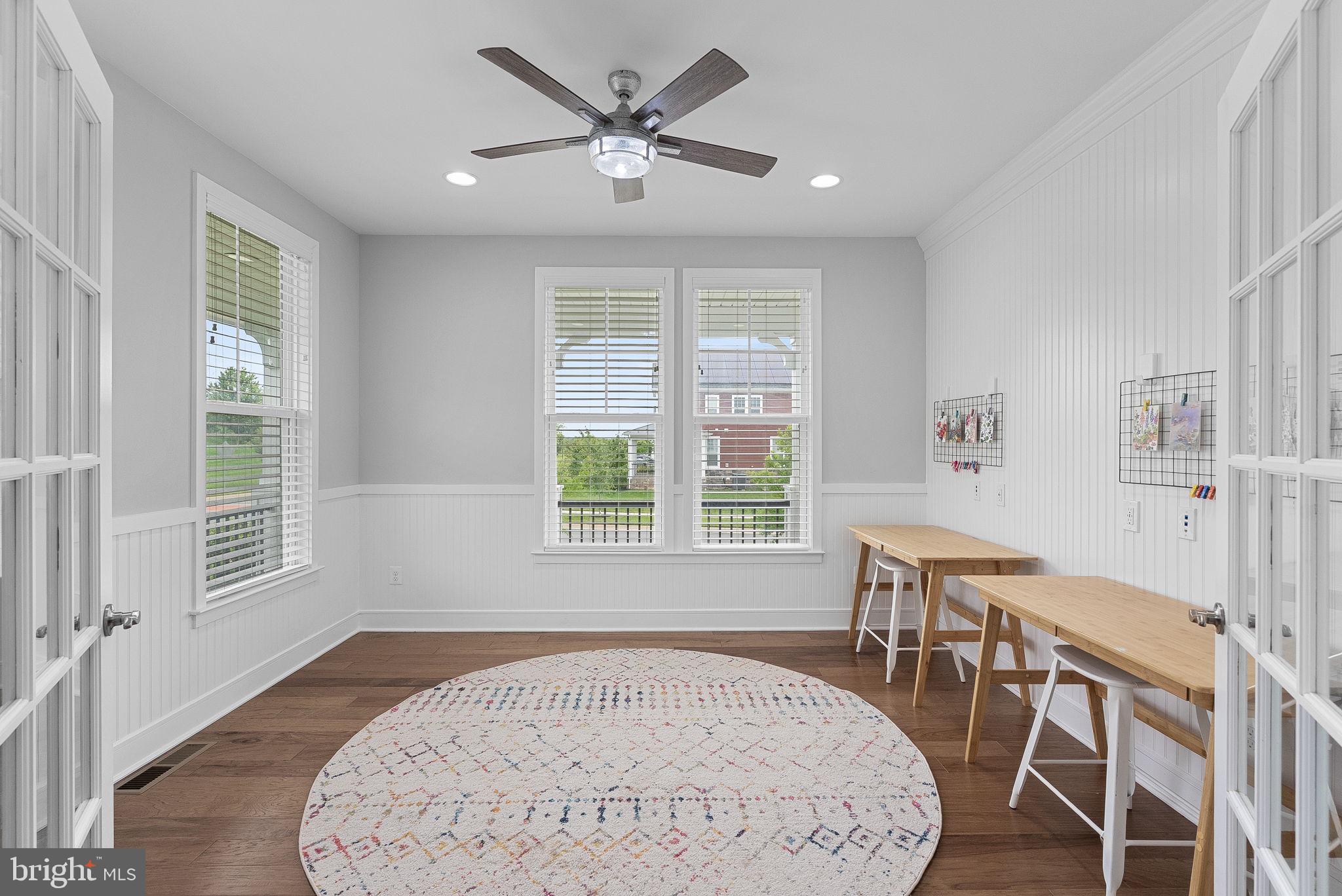 MEADOW BROOK FARM - Residential