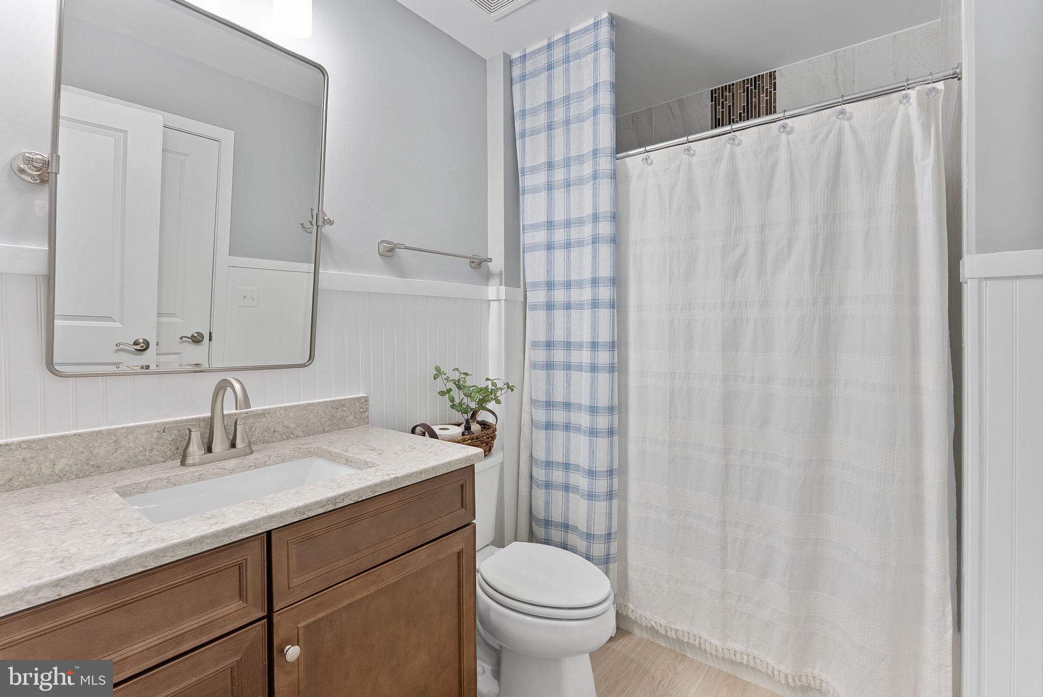 MEADOW BROOK FARM - Residential