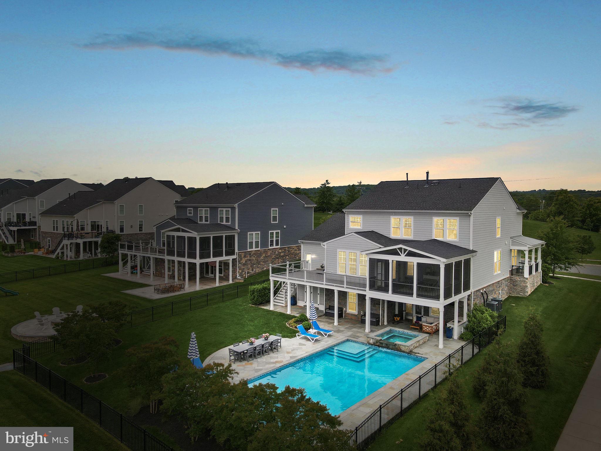 MEADOW BROOK FARM - Residential