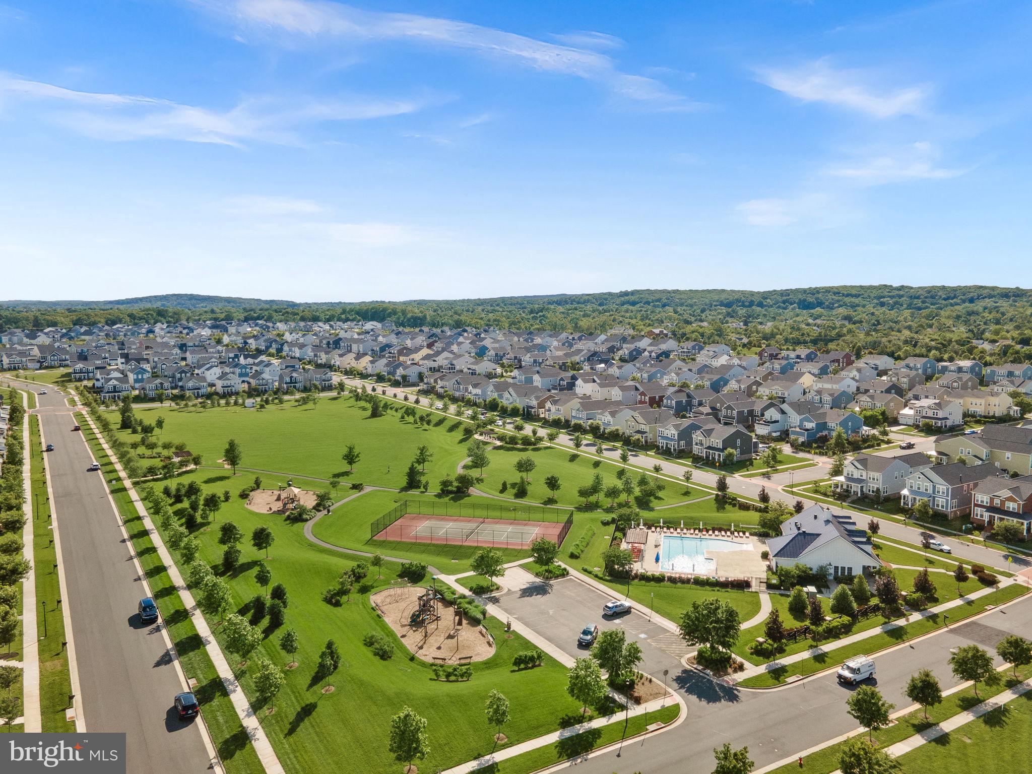 MEADOW BROOK FARM - Residential