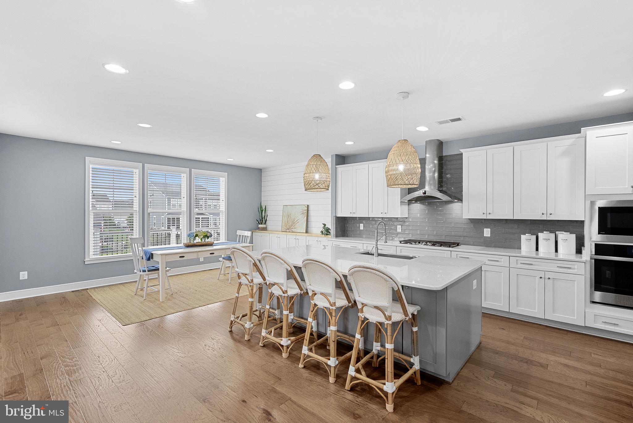 MEADOW BROOK FARM - Residential