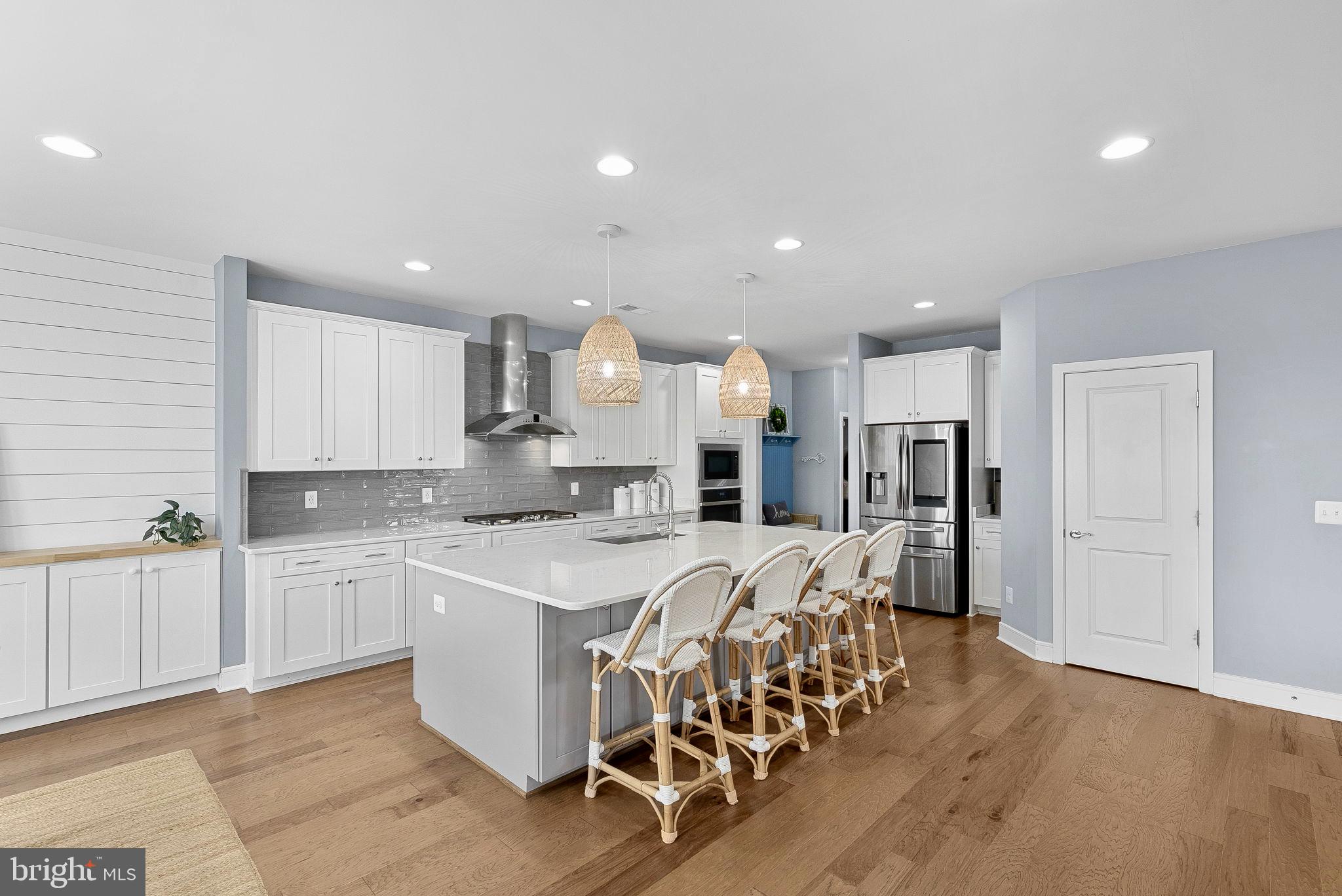 MEADOW BROOK FARM - Residential