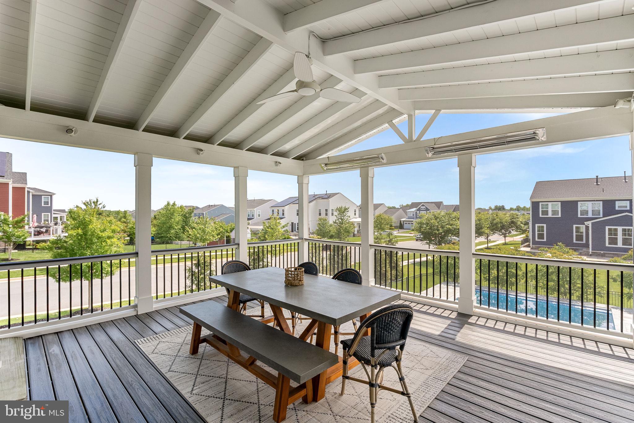 MEADOW BROOK FARM - Residential