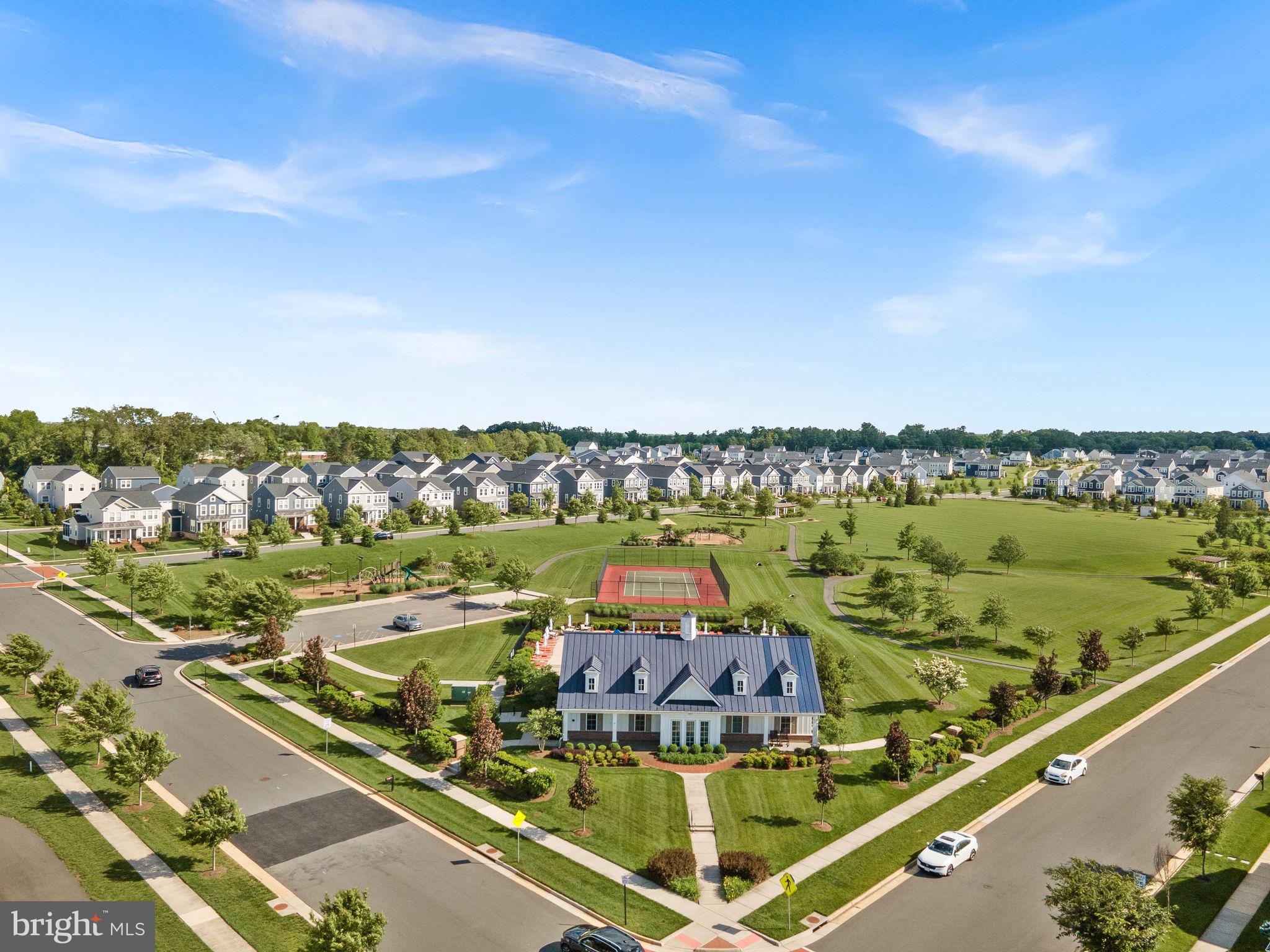 MEADOW BROOK FARM - Residential