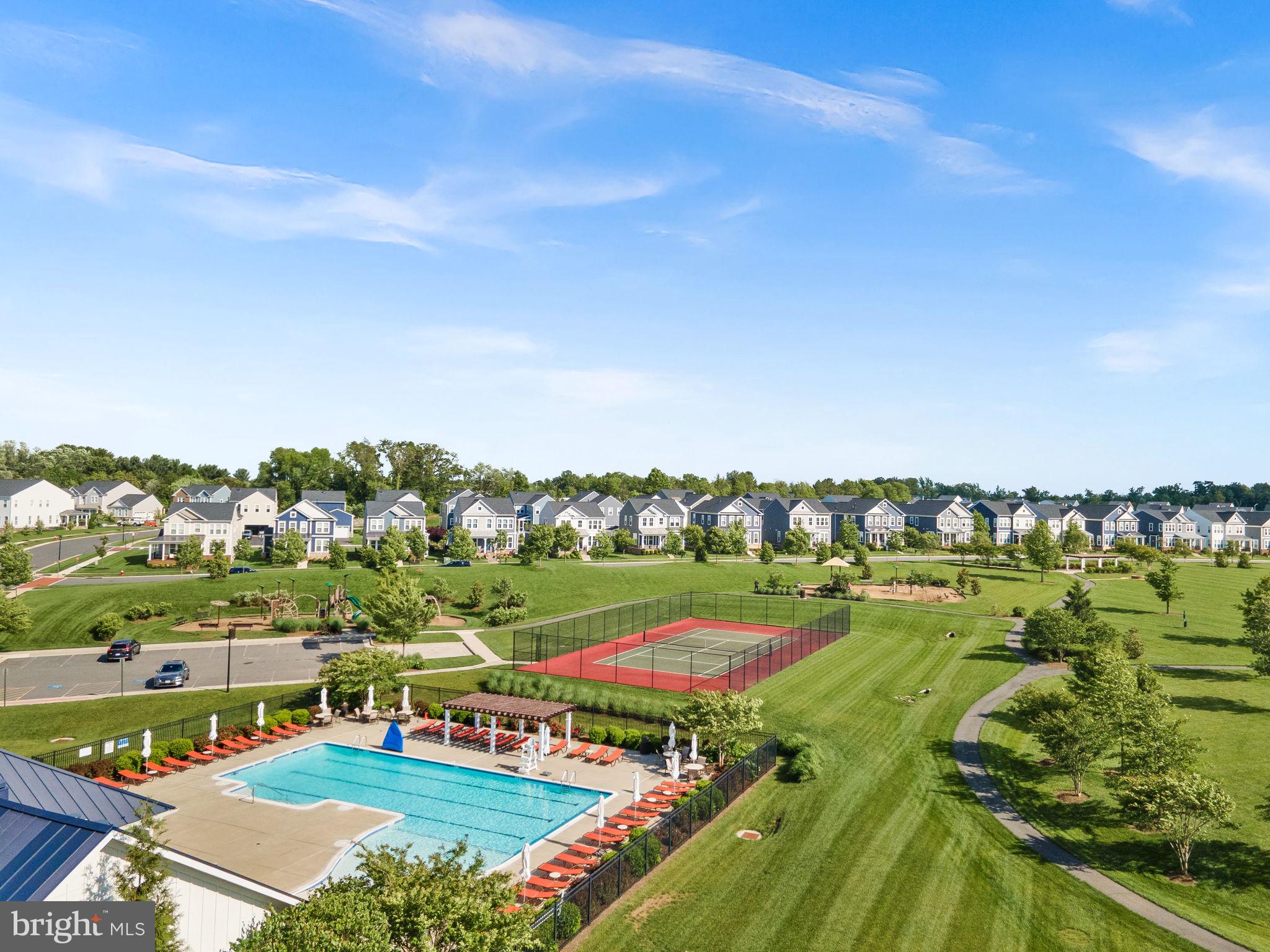 MEADOW BROOK FARM - Residential