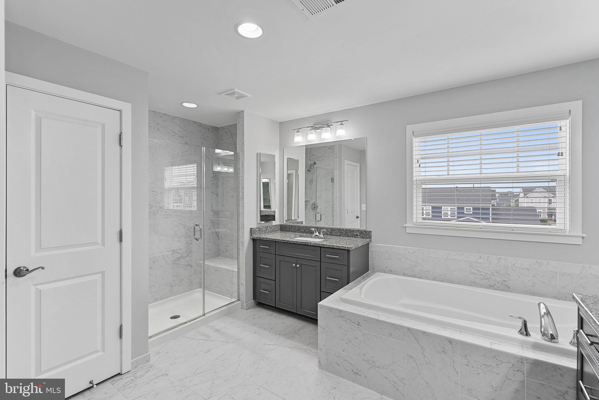 MEADOW BROOK FARM - Residential