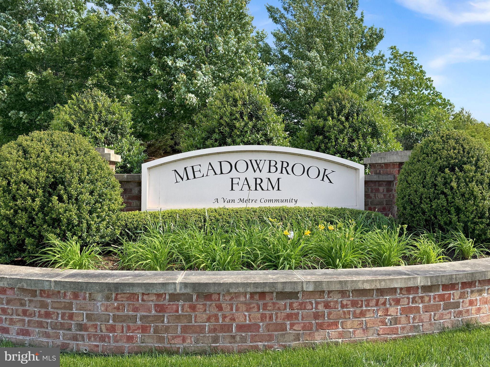 MEADOW BROOK FARM - Residential