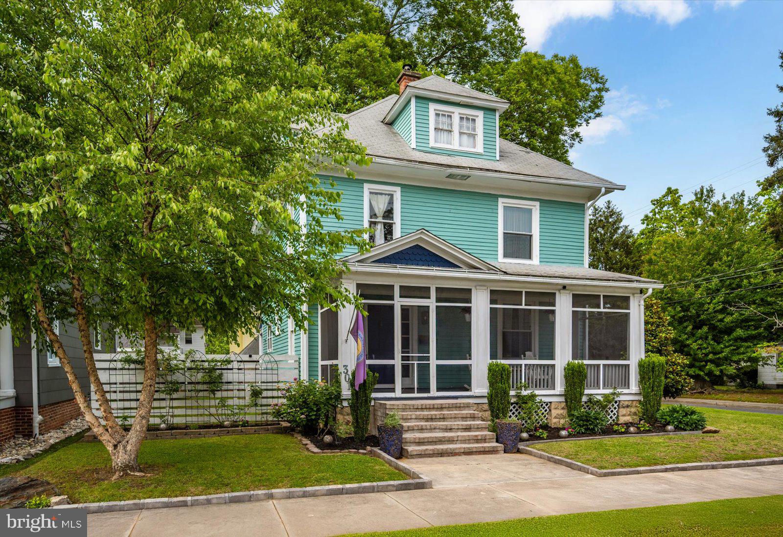 301 NORTH BOULEVARD