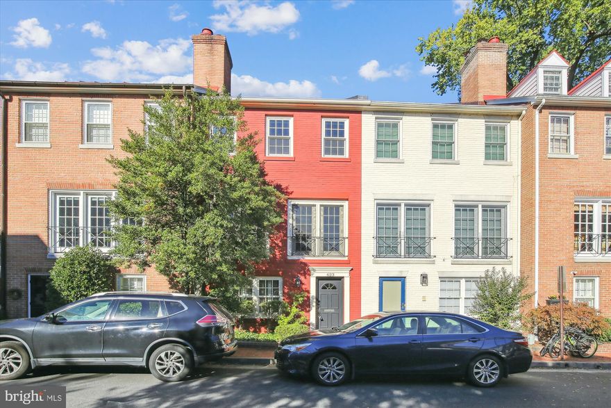 The Location that you have been waiting for. This 3 BR, 3.5 BA townhouse offers sophisticated living with marble foyer, main level bedroom, full bath and family room with fireplace with French doors opening to rear brick patio. Beautiful remodeled kitchen with top of the line cabinets, appliances and counter tops.  A large living room features a fireplace and a wall of windows that floods the room with natural light. Dining room overlooks the inviting living room Hardwood floors throughout. The master bedroom boasts river view and a dual closets. Bathrooms are all updated. All closets have custom built-ins,  Neutral new carpet and paint through out . A short walk to the waterfront park, Old Town restaurants, plus easy parking. Prime Southeast quadrant location!