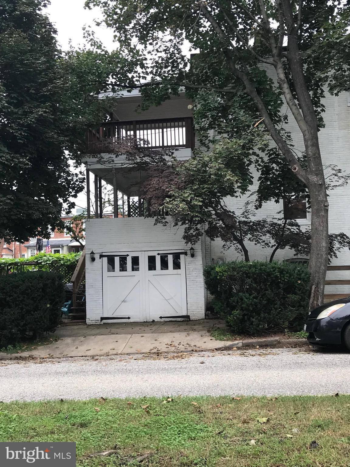 HAMPDEN HISTORIC DISTRICT - Residential Lease