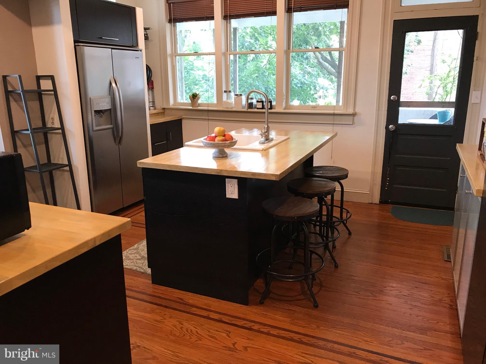 HAMPDEN HISTORIC DISTRICT - Residential Lease